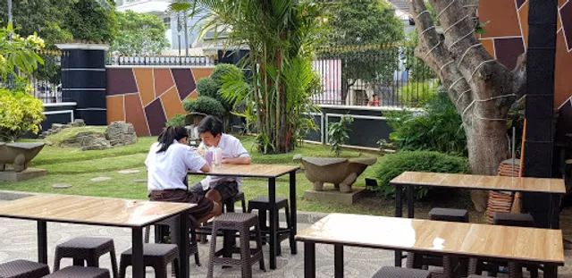 Sego Bacem Bu Linda & Bakpao Liming Pao