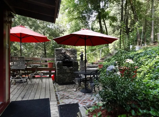 West Oak Bed & Breakfast