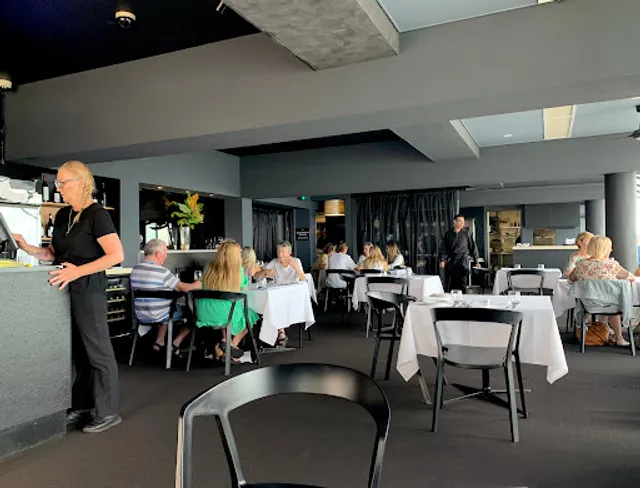 Ocean Restaurant and Bar - Blue Bay