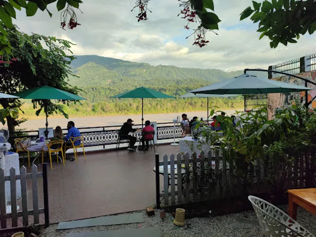 HideOut Cafe, Rishikesh