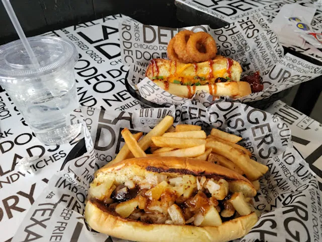 Girl with A Grill Restaurant