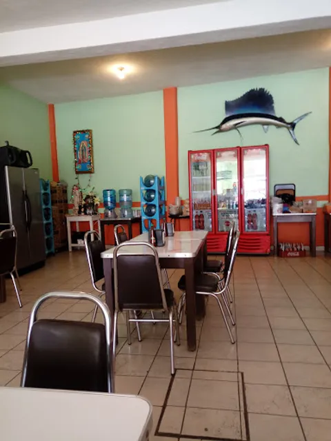 Mariscos Los Delfines