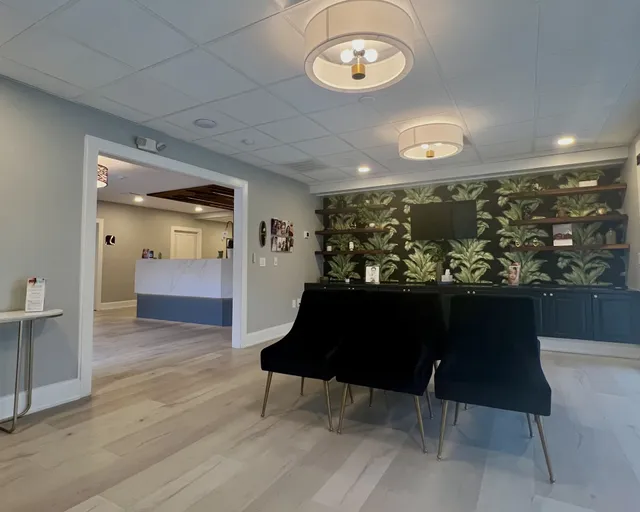 Evolve Aesthetics by Dr. Iggy