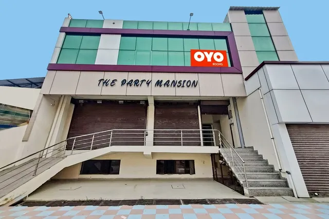 OYO The Party Mansion