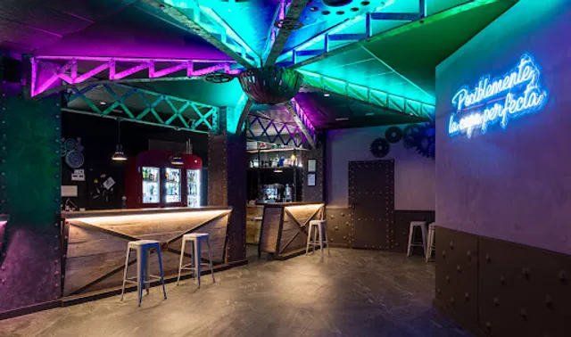 LA FABRICA, HELADERIA, Desayunos y Copas