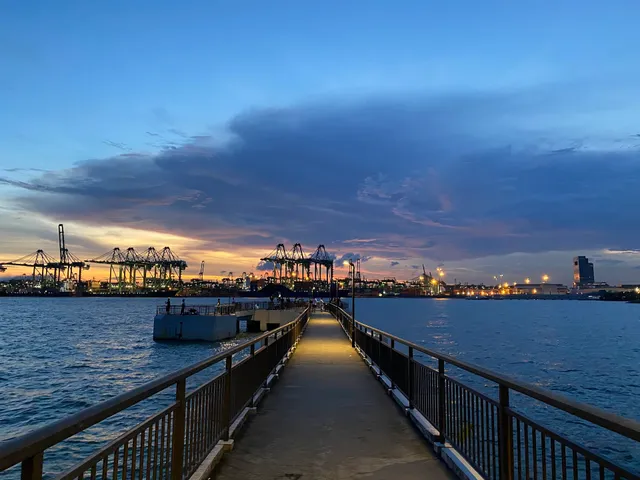 Labrador Jetty - reviews,open hours,photo spots,things to do ...