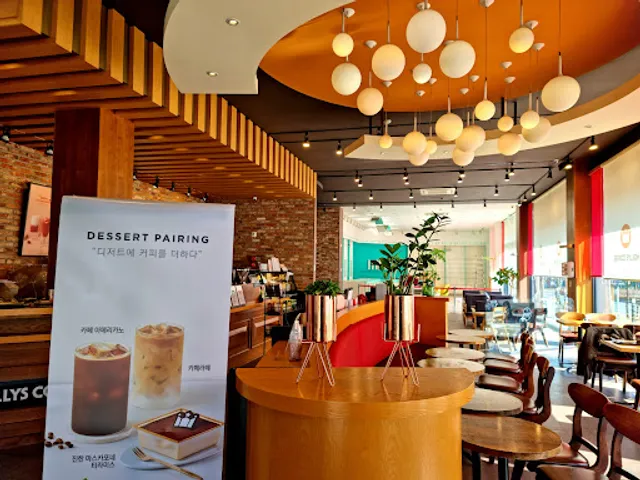 할리스 전주아중점