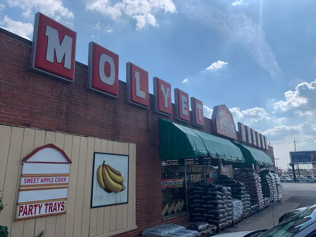 Molyet's Farm Market & Garden Center