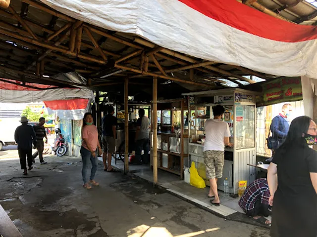 Mie Kocok Kaki Sapi "Kebon Kawung" 'Pa Ade'