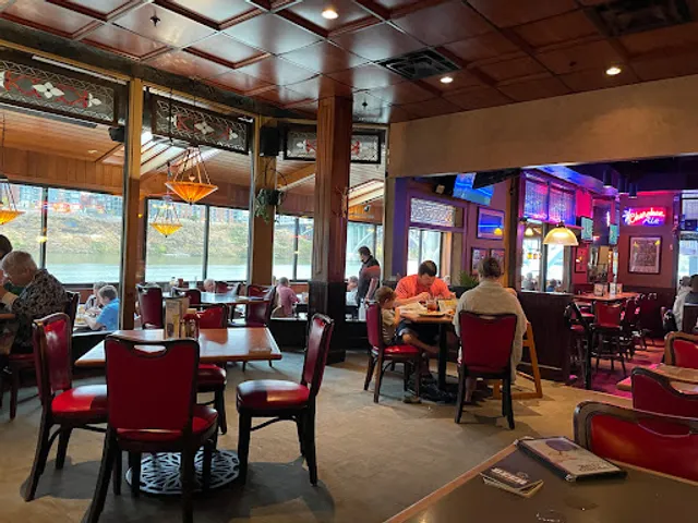 Calhoun's On The River