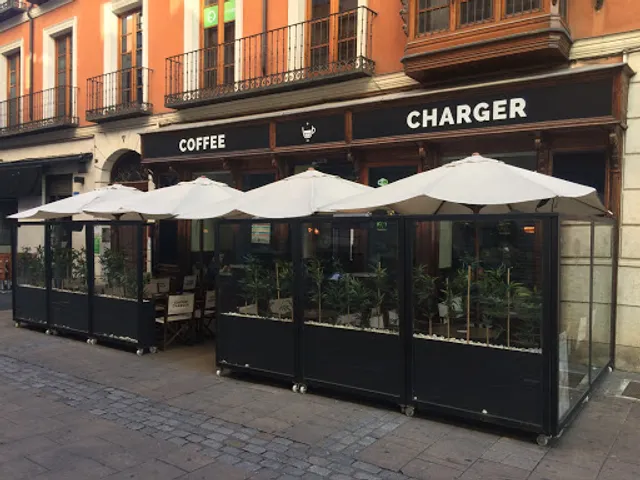 Cafeteria COFFEE CHARGER