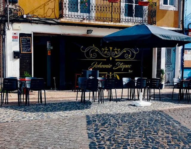 Johnnie Stopec Bar