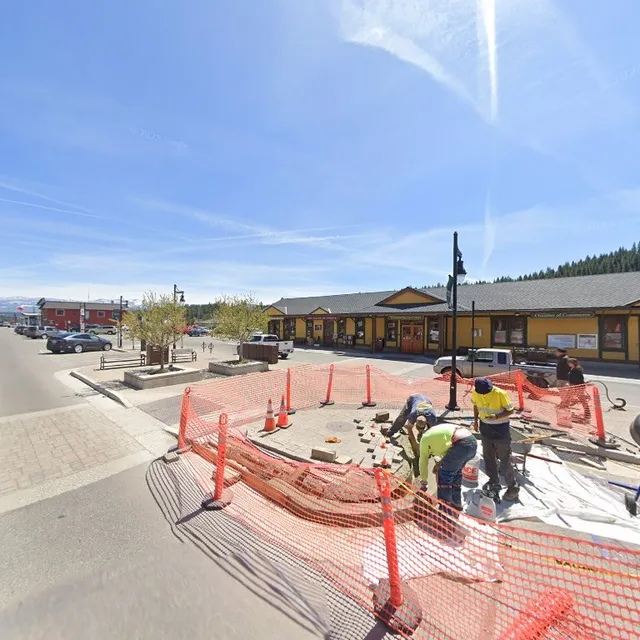 10065 Donner Pass Rd