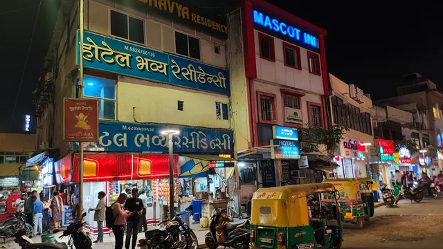 SPOT ON Hotel Mascott