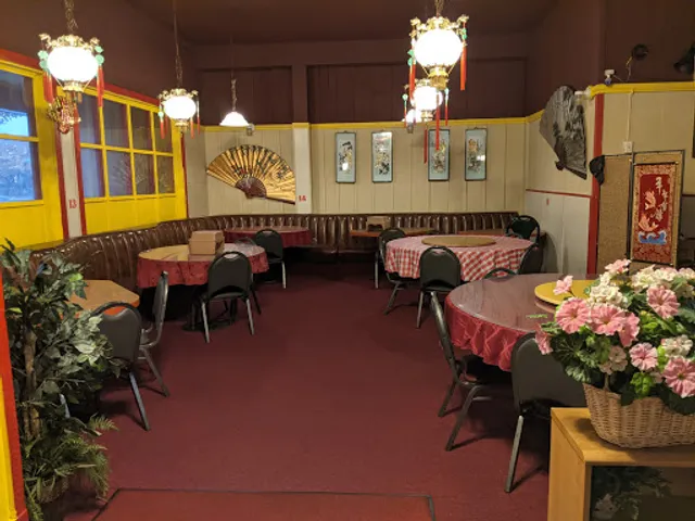 Kim Bowl Restaurant & Lounge