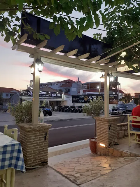 Lambros Taverna