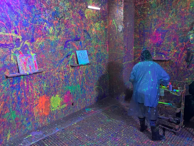 Spin Art Nation Phoenix - Spin Art, Splatter Studio, Fluid Art & Rage Room