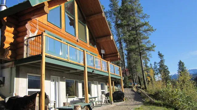 Heavens Edge Mountain Lodge