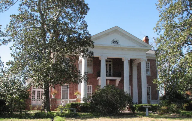 Hillcrest Manor Bed and Breakfast