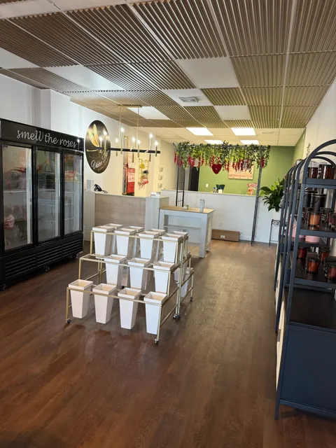 VikkeeDee's Floral Design