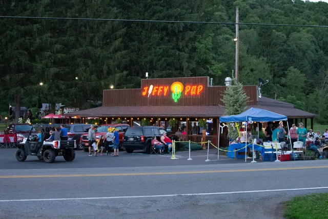 Gary's Putter Golf & Jiffy Pup Restaurant