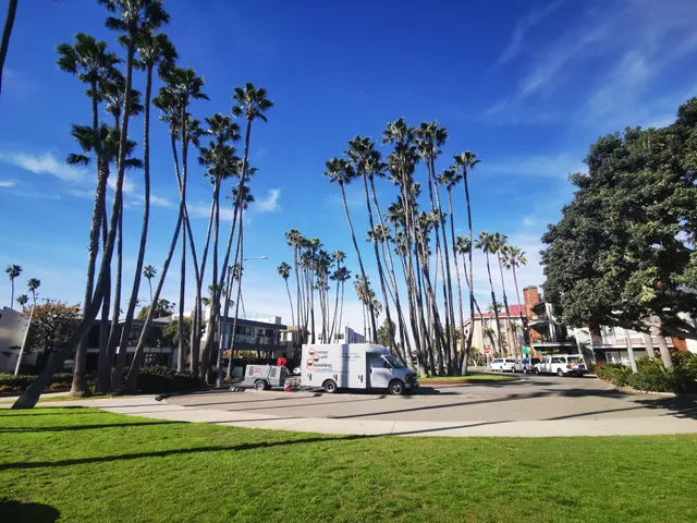 Overlook Park (Naples Plaza)