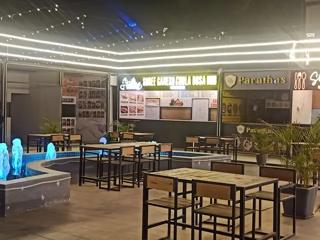 Midnight Food Park - Ahmedabad