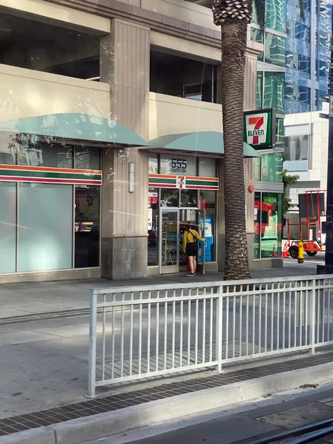 7-Eleven