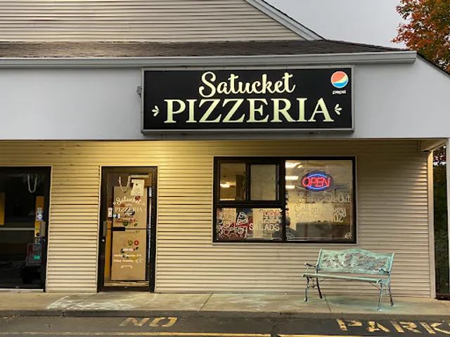 Satucket Pizzeria