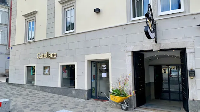 Cotidiano Hauptplatz