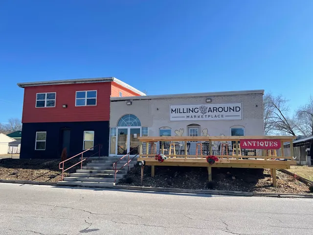 Milling Around Marketplace