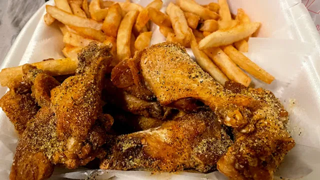 Tunis SeaFood, Wings & Subs