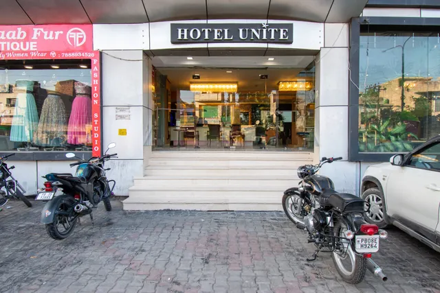 Hotel Unite -Best Banquet Hall, Luxury hotel, Best Restaurant, Night Club in Pathankot, Best Hotel in Pathankot