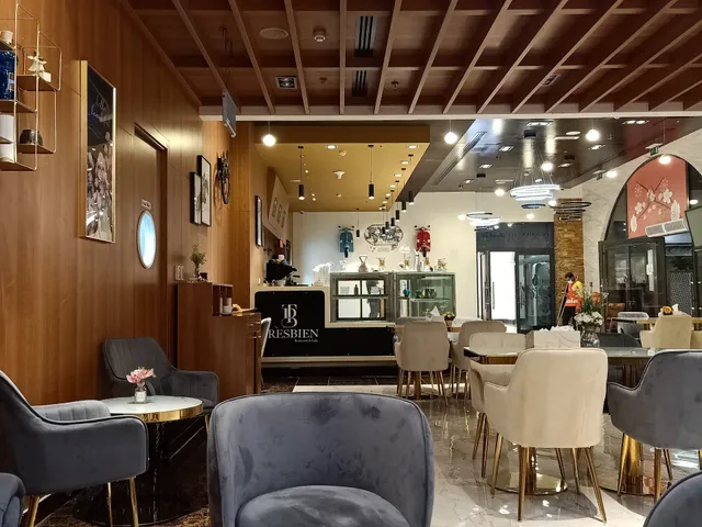 Tres Bien Lounge تري بيان لاونج