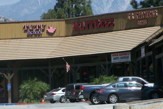 Pacific Sales Kitchen & Home San Dimas