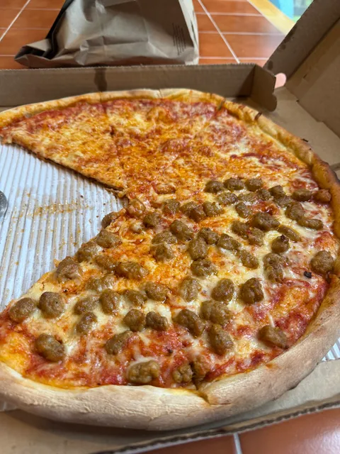 Dimitris Pizza & Grill