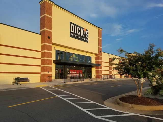 DICK'S Sporting Goods