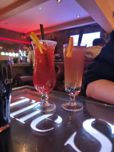 Salt Bar & Papardelles Italian Restaurant