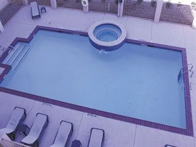 La Quinta Inn & Suites Cedar Hill