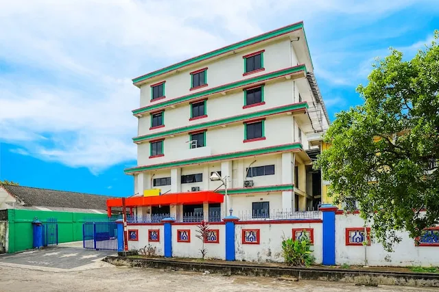 OYO Life 2820 Hotel Perdana Syariah