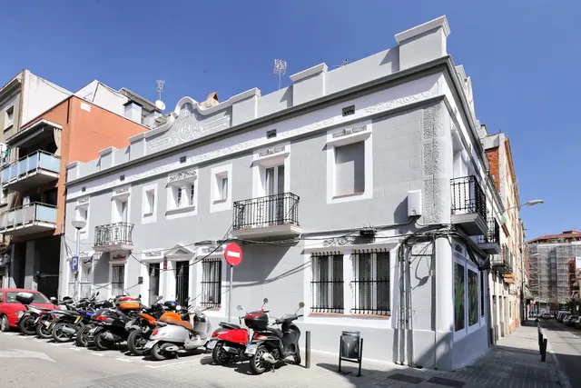 HOSTAL CASA NANIT CERCA DEL CAMP NOU Y FERIA BARCELONA