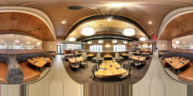 Cooper’s Hawk Winery & Restaurant