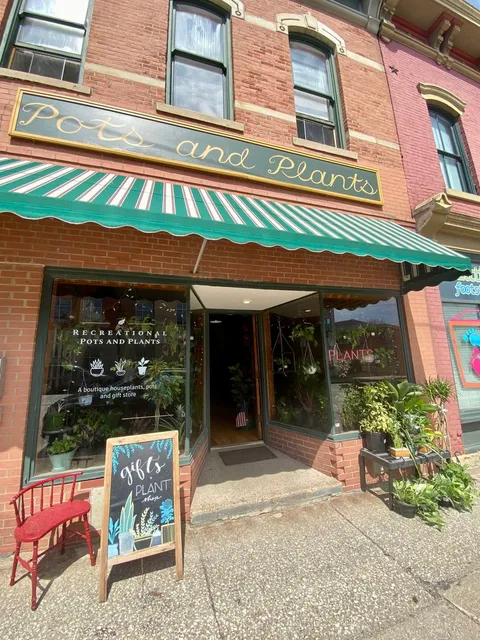 Recreational Pots and Plants