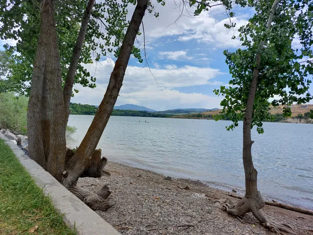 Hyrum State Park Beach Area (Day Use Only)