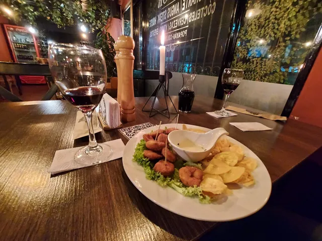 A VAPOR Parrilla & Bar