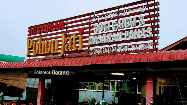 RESTORAN POHON JATI