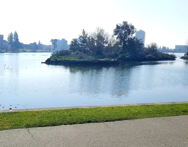 Lake Merritt Labyrinth