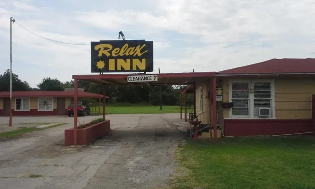 Relax Inn