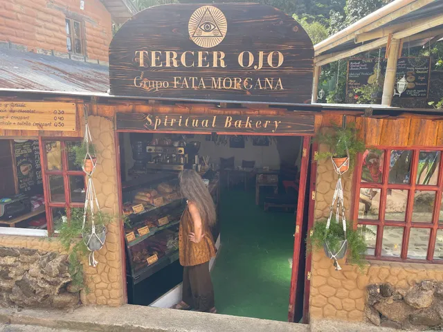Cafe Bakery & Restaurant Tercer Ojo - Fata Morgana Group