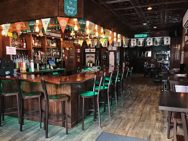 Molly's Pub